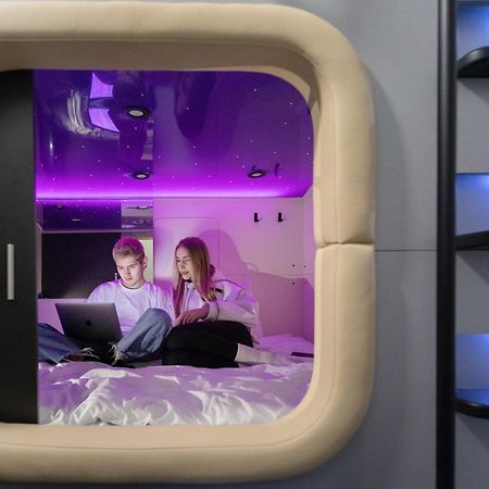Capsule Hotel Constellation 91 Lviv Dış mekan fotoğraf