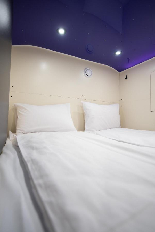 Capsule Hotel Constellation 91 Lviv Dış mekan fotoğraf