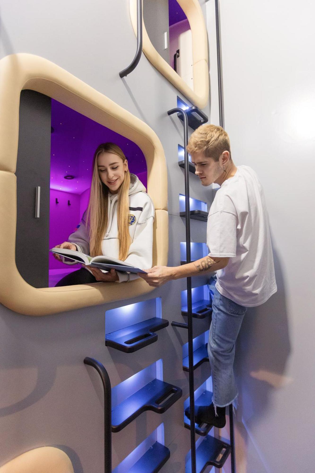 Capsule Hotel Constellation 91 Lviv Dış mekan fotoğraf