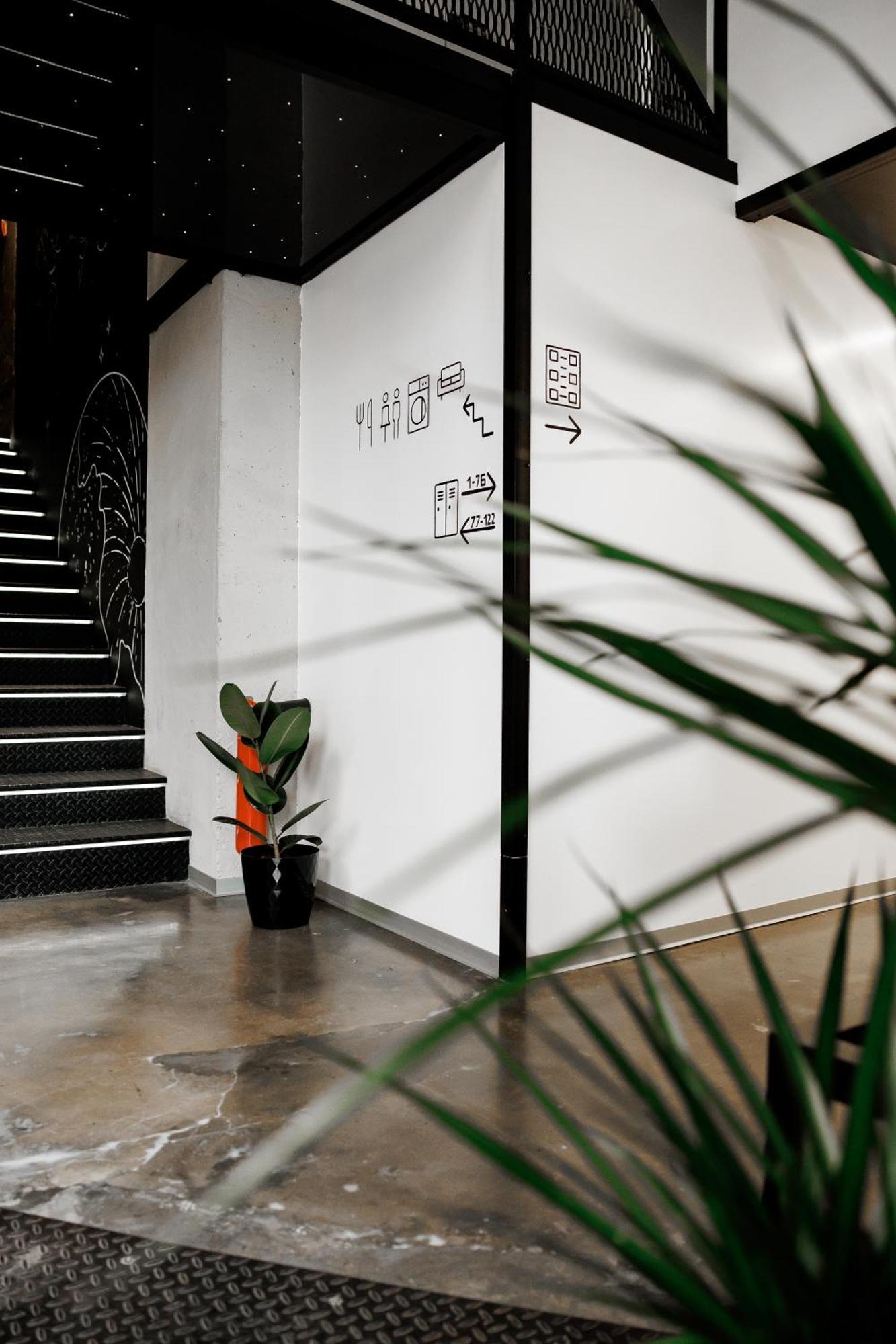 Capsule Hotel Constellation 91 Lviv Dış mekan fotoğraf