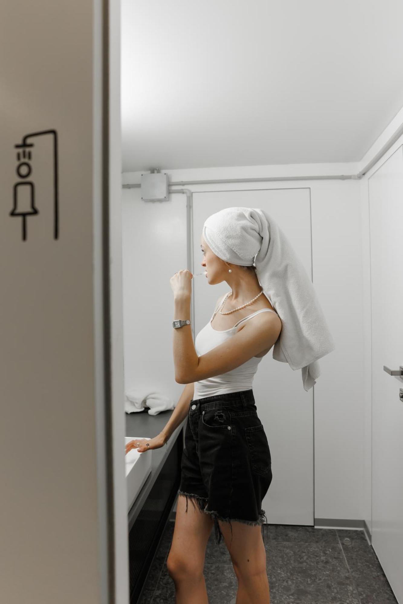 Capsule Hotel Constellation 91 Lviv Dış mekan fotoğraf