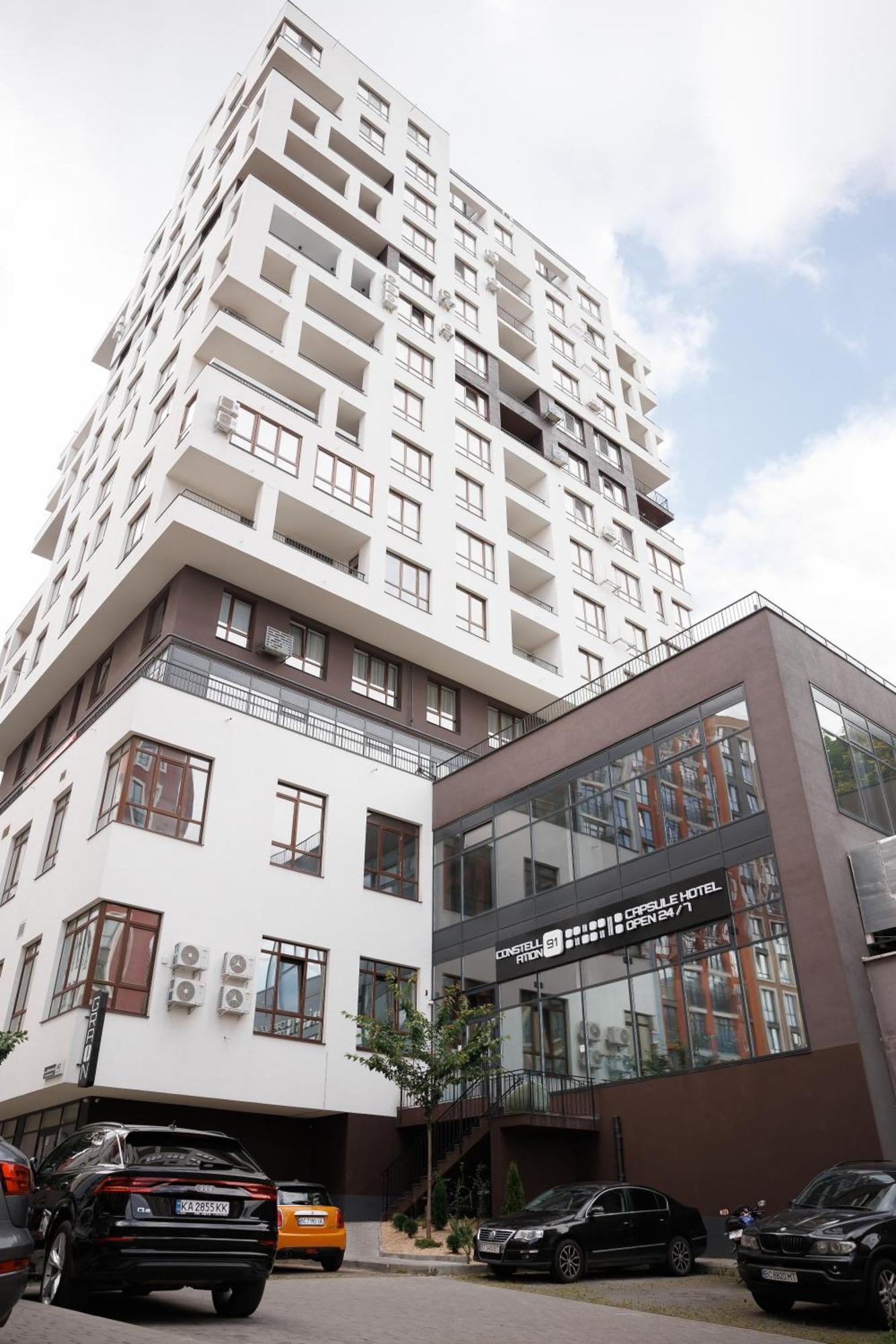 Capsule Hotel Constellation 91 Lviv Dış mekan fotoğraf