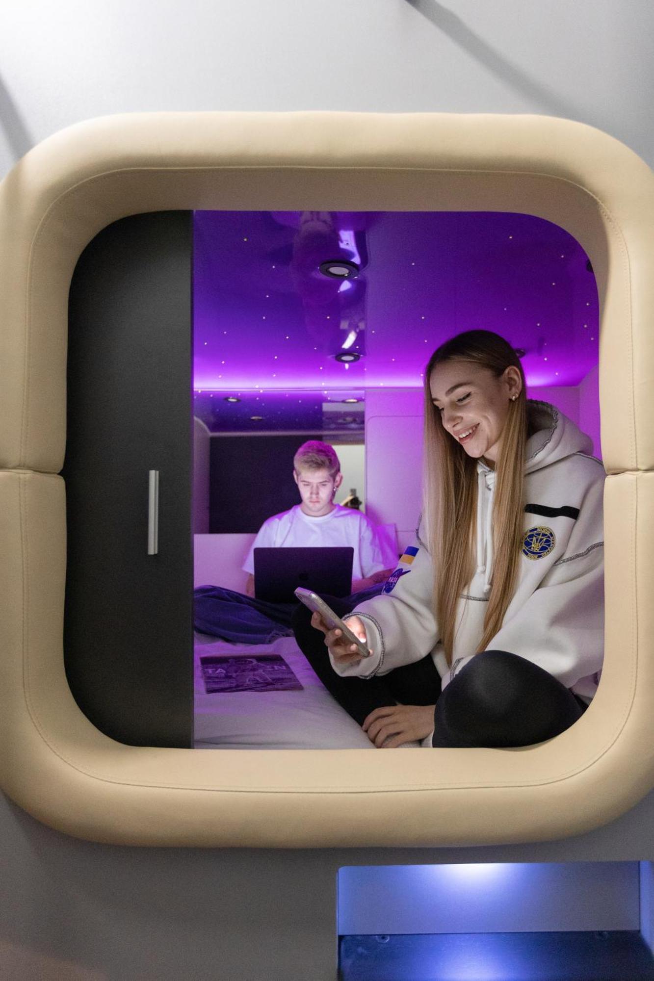 Capsule Hotel Constellation 91 Lviv Dış mekan fotoğraf